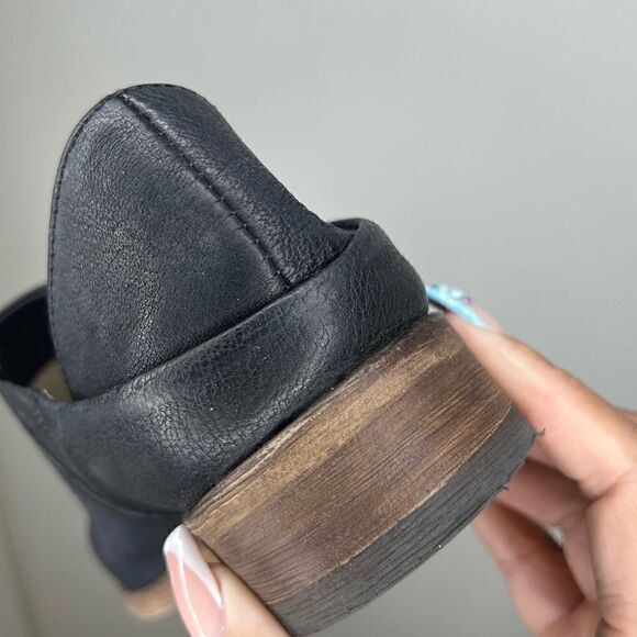 Free People x Lavorazione Artigiana Black Leather Ankle Bootie/Convertible Mules - Picture 8 of 16